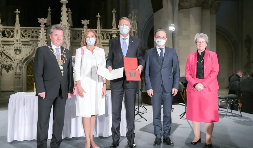Klaus Iohannis, premiat în Europa în plină pandemie de COVID-19. „Trebuie să consolidăm legătura transatlantică”