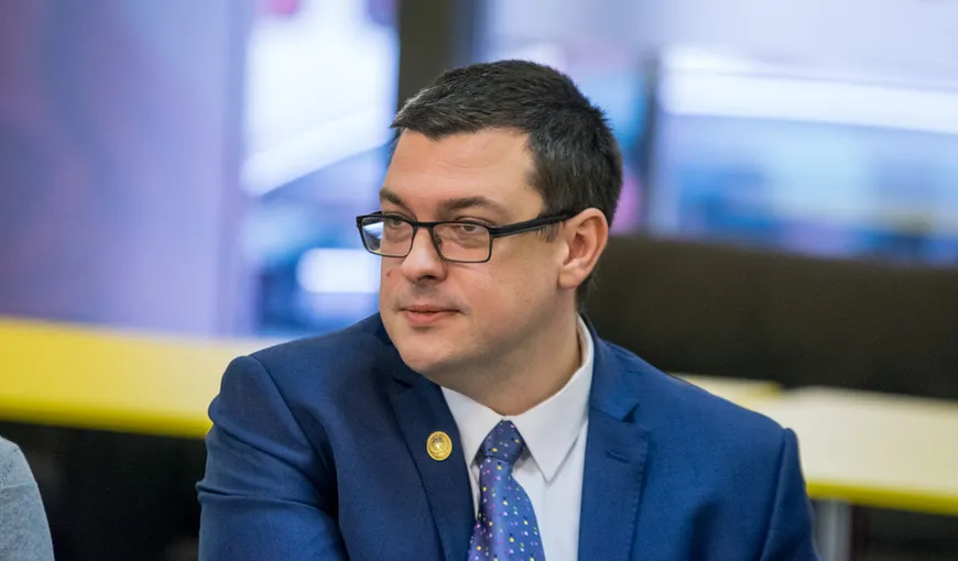 Ovidiu Raeţchi a depus la Senat un proiect de lege privind parteneriatul de viaţă: „Rămâne un etalon”
