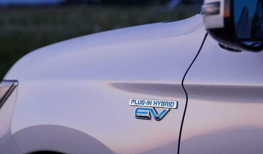 Maşinile plug-in hybrid POLUEAZĂ mai mult decât în testele făcute cu bateria plină. BMW X5 şi Volvo XC60, în noul scandal al emisiilor de dioxid de carbon