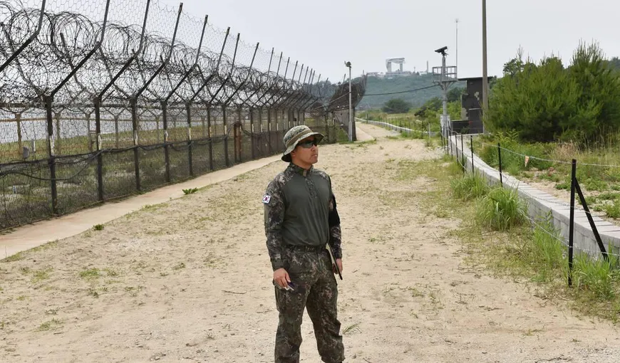 Evadare spectaculoasă din Coreea de Nord. Un gimnast a sărit peste un gard înalt de 3 metri, fără să declanşeze senzorii