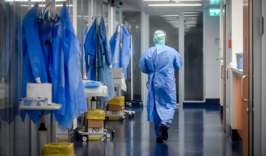 Un medic de la Spitalul Judeţean Sibiu a REFUZAT să trateze un pacient infectat cu COVID-19. „Este inadmisibil! Dacă eşti pozitiv, gata poţi să mori?”