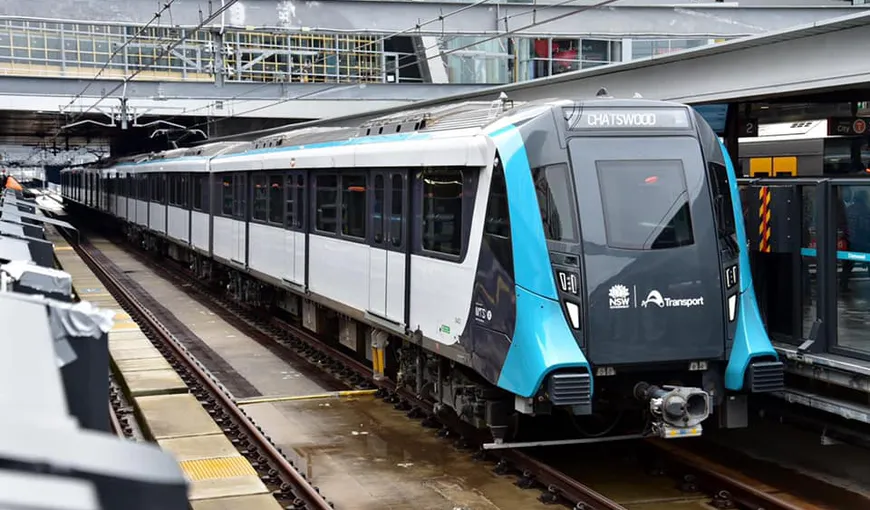 Metrorex a semnat contractul pentru achiziţia a 13 trenuri de metrou. Lucian Bode: „Finanţarea se face din fonduri europene nerambursabile”