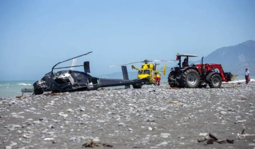 Doi părinţi decedaţi şi trei copii răniţi grav, după ce un elicopter s-a prăbuşit pe o plajă din Noua Zeelandă