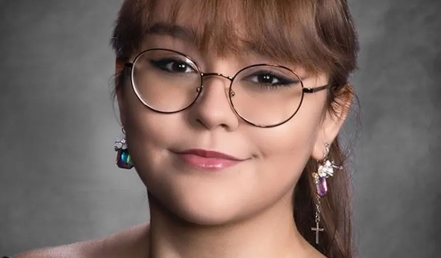 Tânără de 17 ani din SUA, ucisă de o maşină care a trecut prin peretele casei, în timp ce fata participa la cursurile online