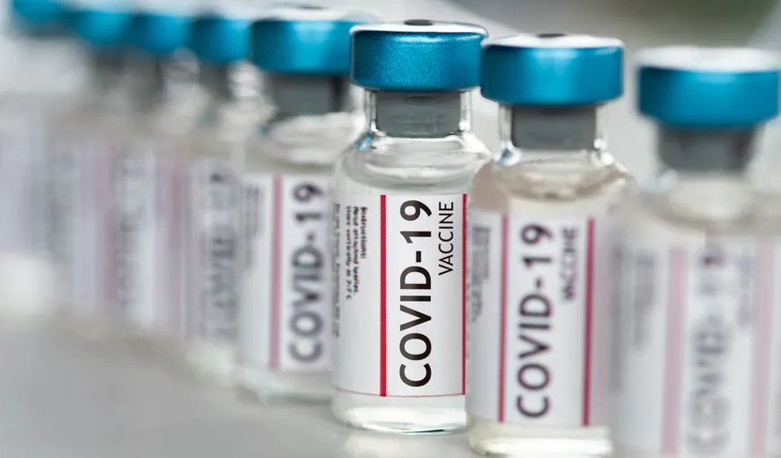 Vaccinarea anti-COVID-19 în România. Persoanele ce doresc să se vaccineze se pot programa online, telefonic sau prin medicul de familie