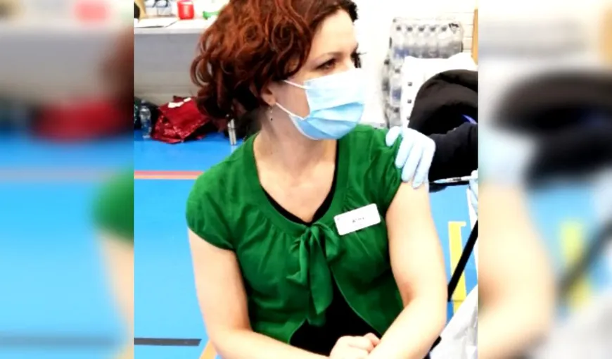 Asistenta medicală din România care s-a vaccinat anti-COVID în Marea Britanie rupe tăcerea! Ce a simţit pe loc şi la ce efecte adverse se aşteaptă
