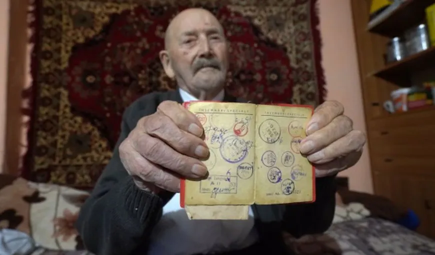 Un bătrân de 105 ani din Botoşani a votat la alegerile parlamentare: „Am fost de fiecare dată la vot. Mă aștept să se schimbe mersul poporului și al țării”