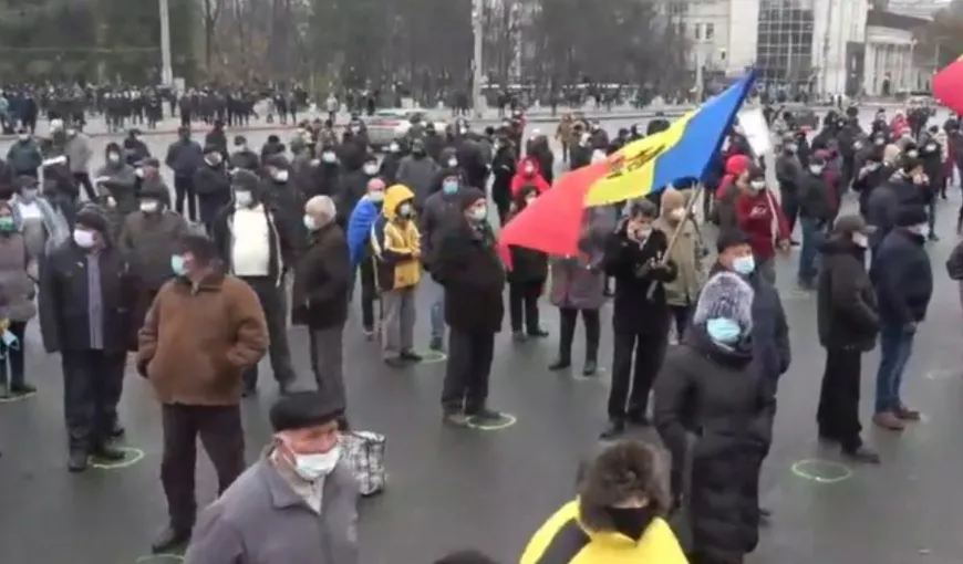 Protest de amploare organizat de Maia Sandu la Chişinău: „Dodon încearcă să dea foc la ţară”