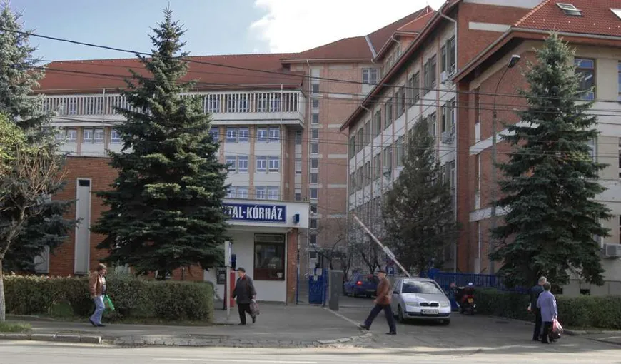 Zeci de mii de euro împachetaţi în pungi Ikea au fost găsiţi de DNA în casa managerului Spitalului din Odorheiu Secuiesc