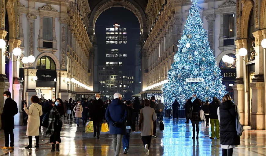 Italia înăspreşte restricţiile de Crăciun şi Revelion. În „zonele roşii” oamenii nu au voie să iasă din case
