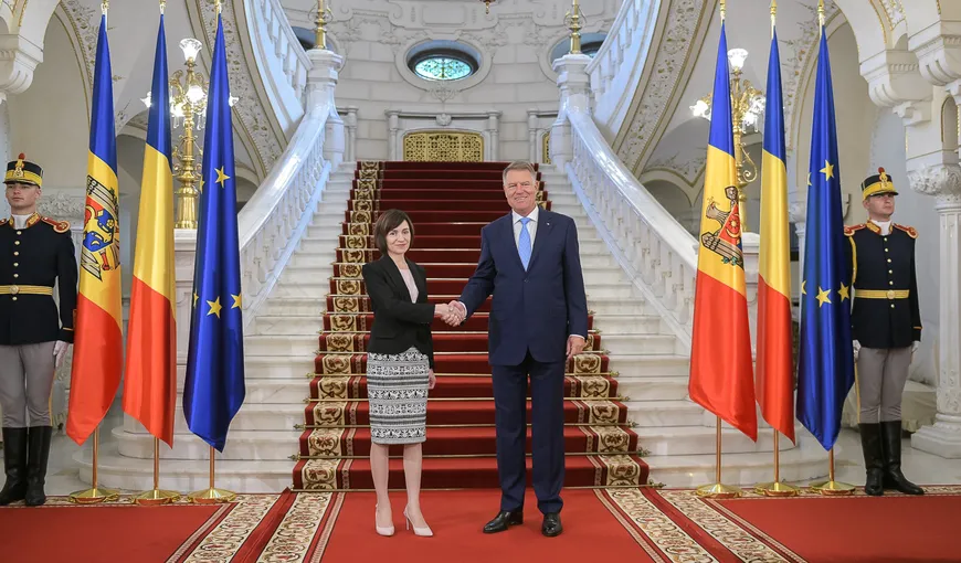 Klaus Iohannis, vizită în Republica Moldova după şase ani. E primul demnitar primit de Maia Sandu după ce a devenit preşedinte