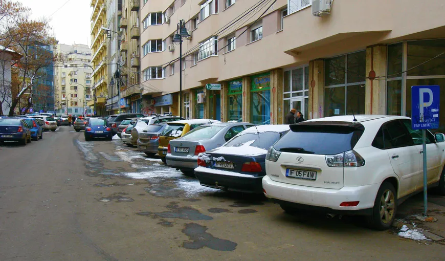 Alertă maximă printre românii care își parchează mașina în fața blocului