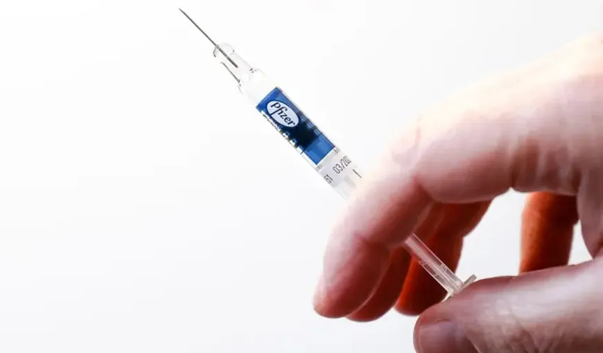 Un bărbat de 75 de ani a murit la câteva ore după ce a fost vaccinat împotriva Covid-19. Ce spun medicii