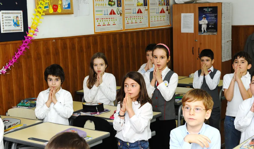 Religia în şcoli. Patriarhia cere menţinerea orelor de religie în învăţământul preuniversitar