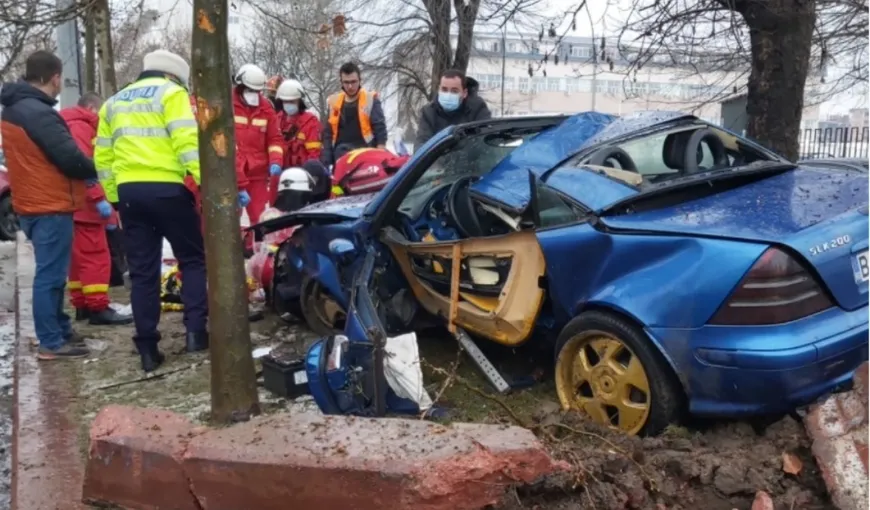 Accident mortal la intrare în București. Șoferul a fost proiectat prin lunetă