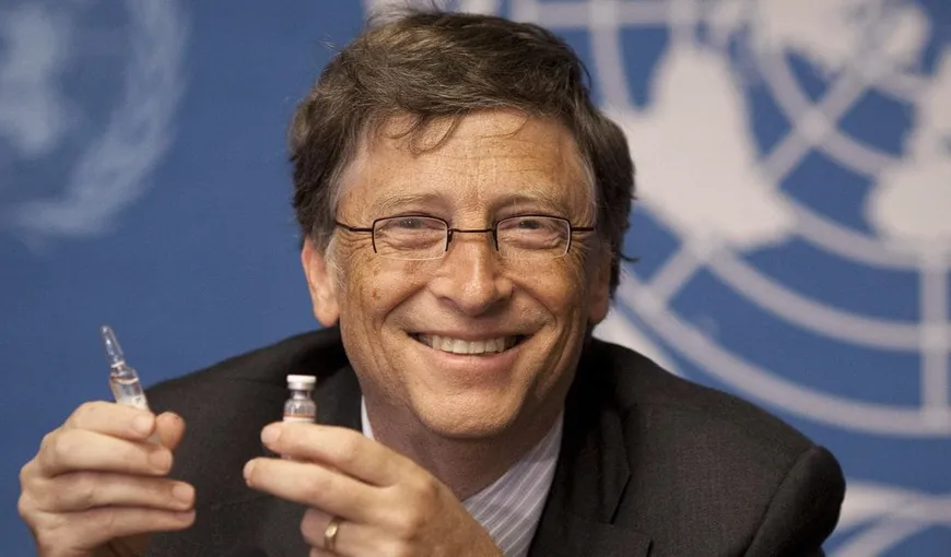 Bill Gates s-a vaccinat. Fizicianul Cristian Presură explică de ce nu crede că miliardarul „a fost injectat cu apă”