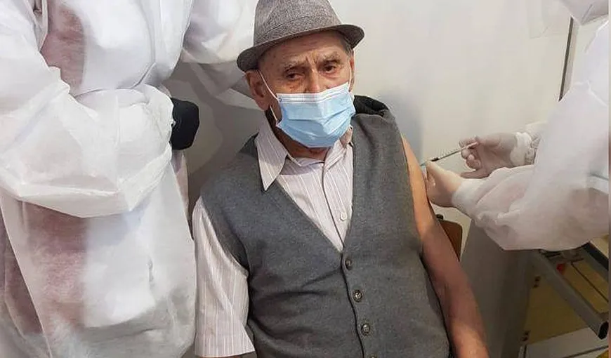 Bătrân de 105 ani din Gherla, vaccinat antiCOVID: ”Ce să simt, o pişcătură”