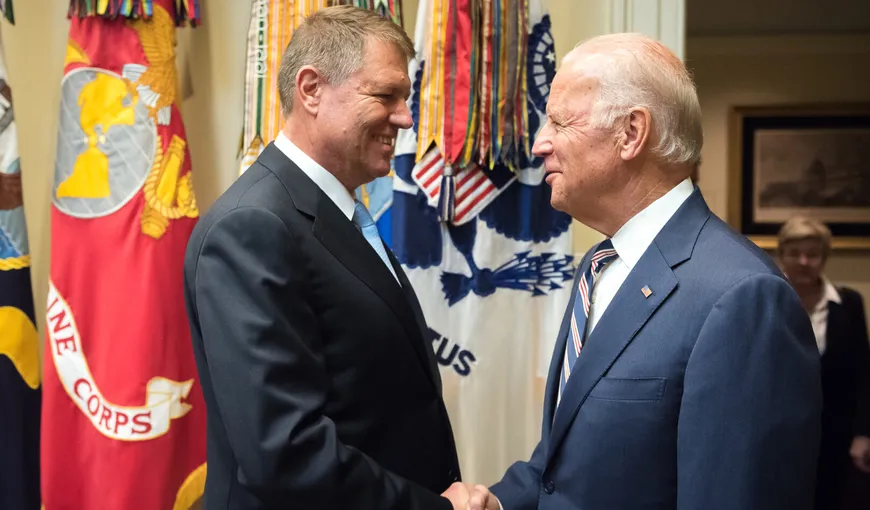 Klaus Iohannis l-a felicitat pe Joe Biden. Ce mesaj i-a transmis președintele României