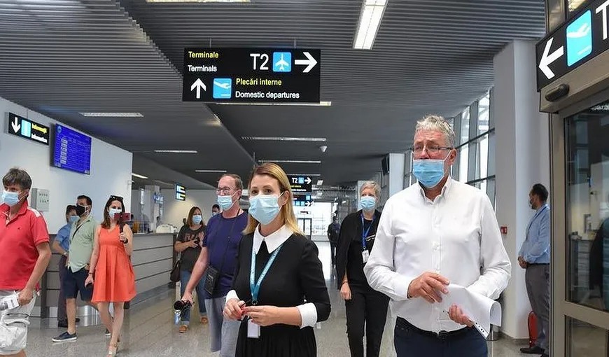 Zeci de români au plecat în Italia fără test COVID. Scandal fără margini pe aeroportul din Cluj