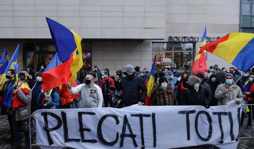 Un nou protest la Ministerul Sănătății! Diana Șoșoacă a sunat la 112 pentru că nu i s-a permis accesul în instituție