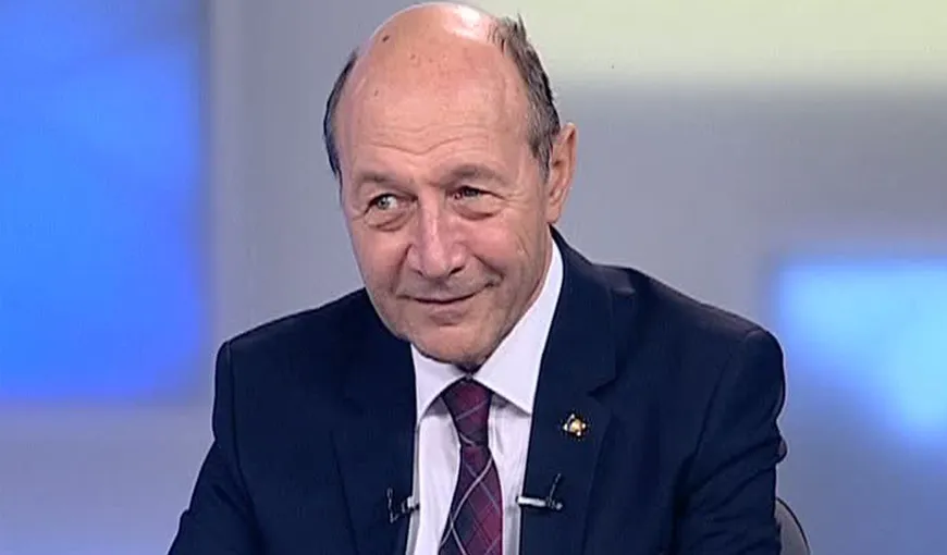 Traian Băsescu, critici pentru autorităţi: Când toate ţările înăspresc restricţiile anti-COVID, noi trecem la relaxare. Cred că ne-am grăbit. Mereu am fost contratimp