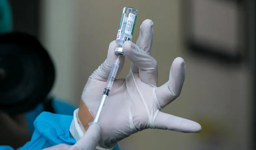 Vaccin chinez antiCovid fals. Autorităţile au arestat peste 80 de oameni care produceau antidotul