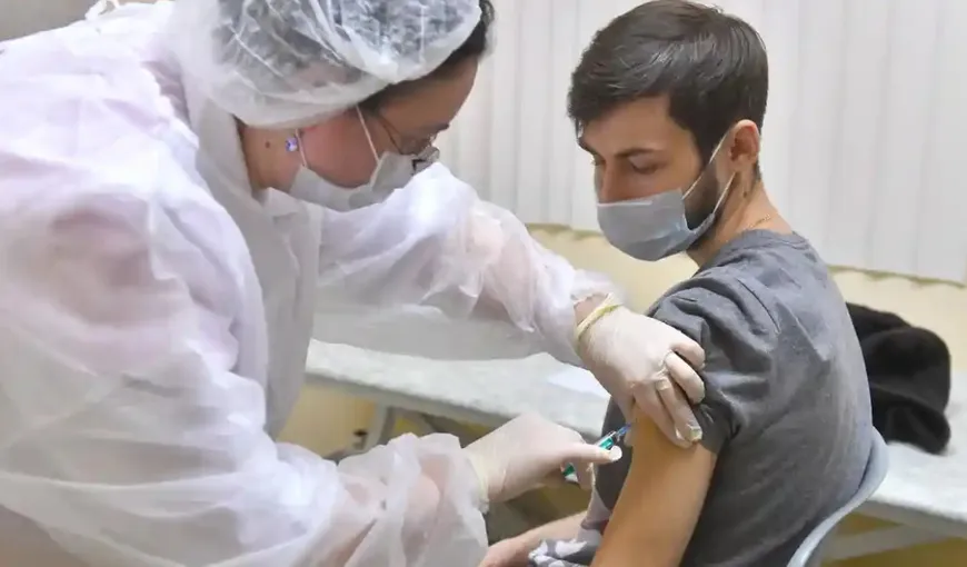Mii de locuri libere la programare pentru vaccinare anti-COVID-19 în centre din Bucureşti