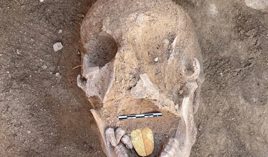 Mumii cu limbi de aur, descoperite în Egipt. Au fost îngropate în urmă cu 2000 de ani