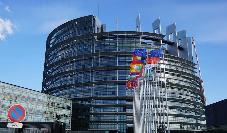 Parlamentul European a aprobat cel mai mare proiect financiar din istoria UE. Aproape 700 de miliarde de euro vor fi puse la dispoziţia statelor membre, inclusiv România