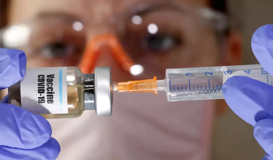 Oamenii de ştiinţă lucrează la un vaccin universal, care să neutralizeze toate tulpinile noului coronavirus