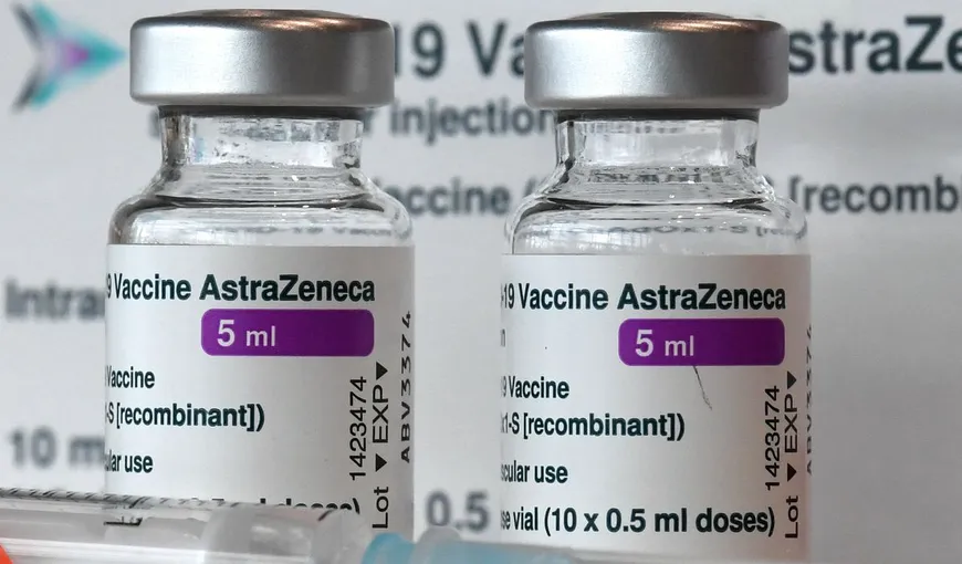 Alexandru Rafila explică de ce românii cu aceste boli trebuie să evite vaccinarea cu AstraZeneca