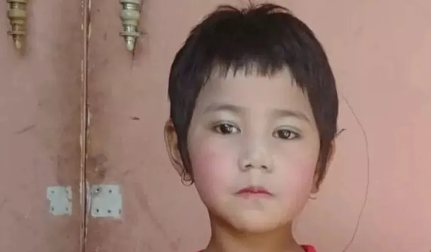Fetiţă de 7 ani, din Myanmar, împuşcată mortal. Voia să alerge în braţele tatălui: „Nu mai pot tati”