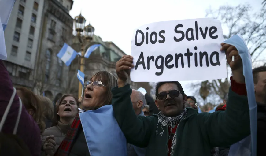 Lockdown în Argentina pe fondul celui de-al doilea val al pandemiei. Situaţie critică şi în India