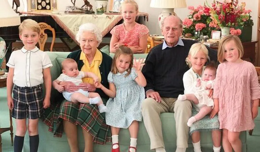 Imagini inedite cu prinţul Philip şi strănepoţii săi, postate pe Internet de familia regală britanică