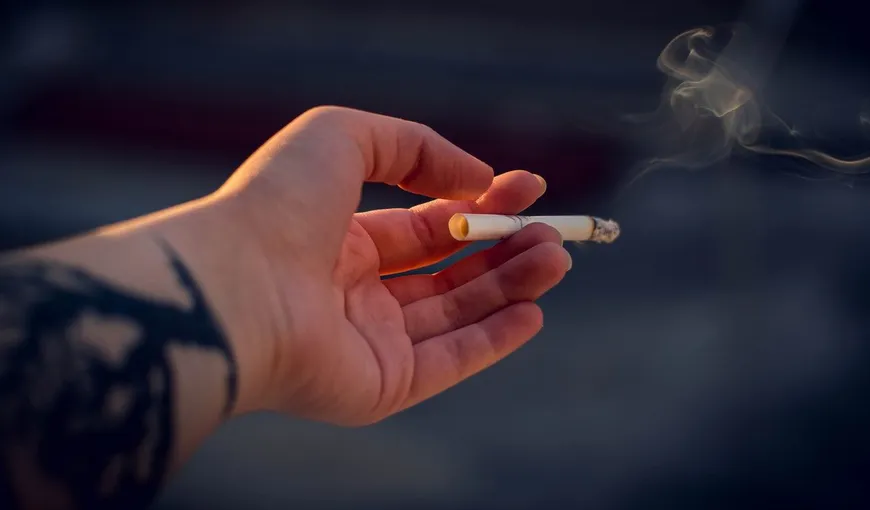 Fumatul interzis pe viață. Marea Britanie vrea să interzică vânzarea țigărilor către orice persoană născută după 2009