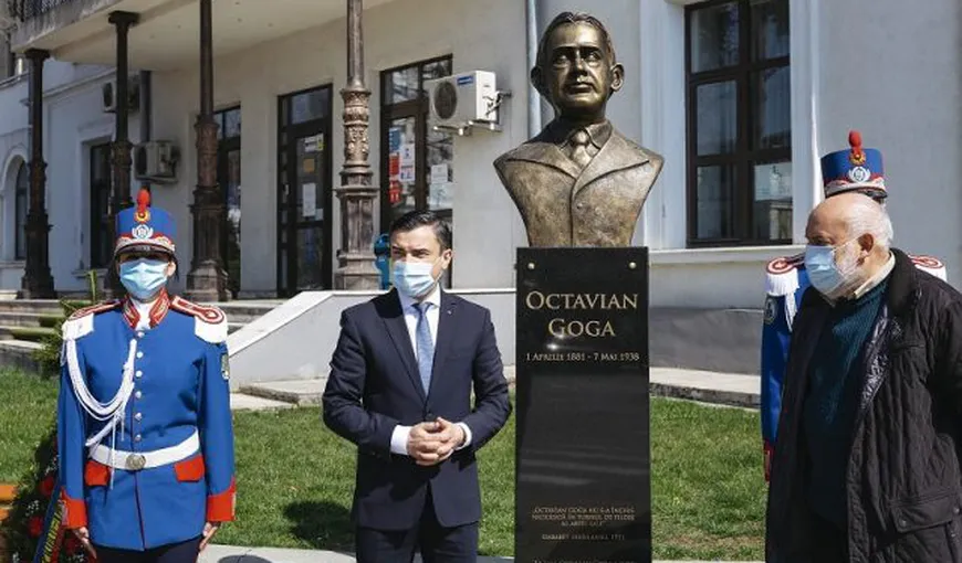 Mihai Chirica a dezvelit bustul lui Octavian Goga, înmormântat cu zvastica pe piept. Institutul Elie Wiesel: „Goga a promovat o politică profascistă”