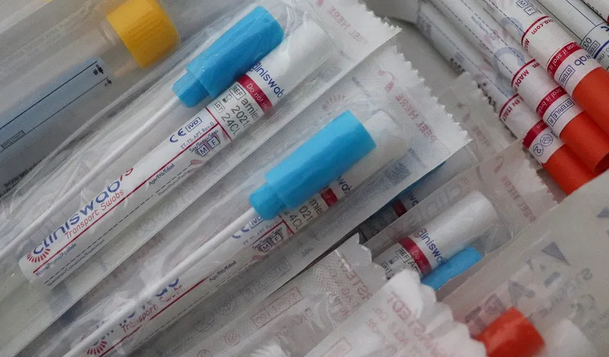 Italia intervine în criza sanitară şi acordă României 5.200 de doze de anticorpi monoclonali pentru tratamentul COVID. Flacoanele ajung marţi seara la Bucureşti