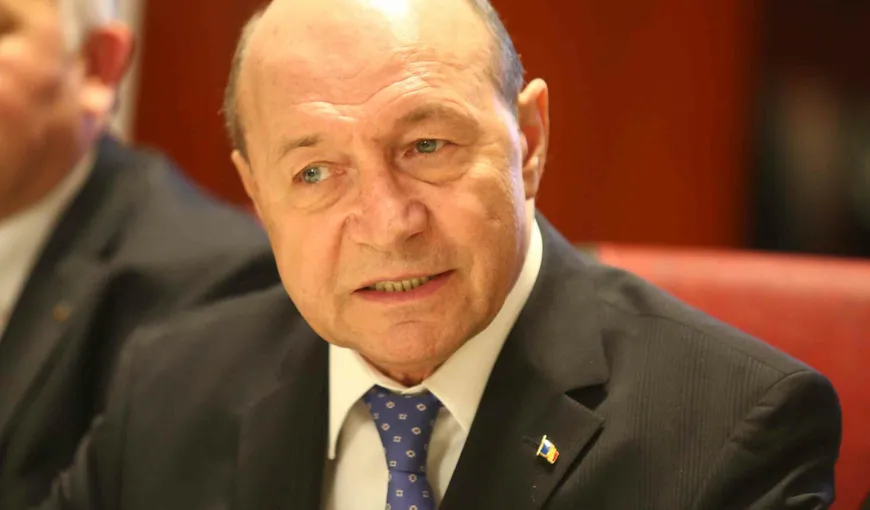 Traian Băsescu se implică în discuţia despre pensii: „De ce ar trebui să contribuim noi pentru nişte pensii de 80.000 de lei? Este inadmisibil!”