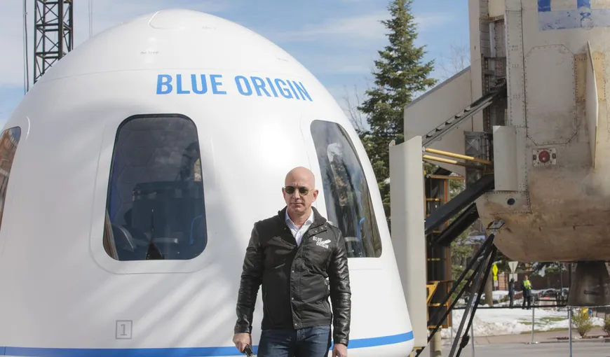 Jeff Bezos trimite peste două luni primii oameni în spaţiu. Excursia pe orbită va dura 10 minute