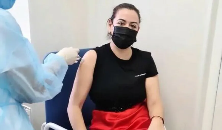 Oana Roman s-a vaccinat anti-Covid. Ce reacţii adverse a avut după rapel