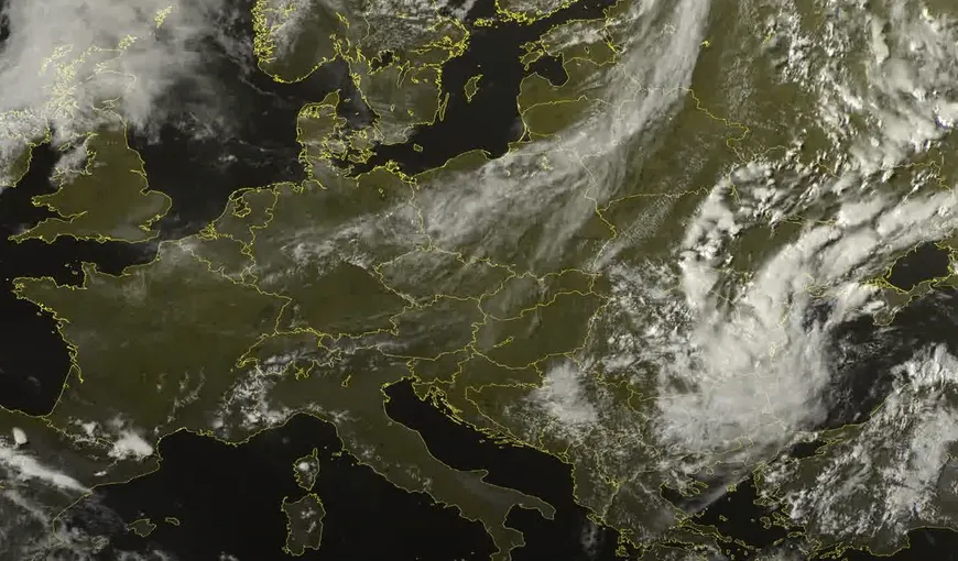 Ciclon de proporții în Marea Neagra. Vremea din România va deveni haotică. Filmare impresionantă din satelit VIDEO