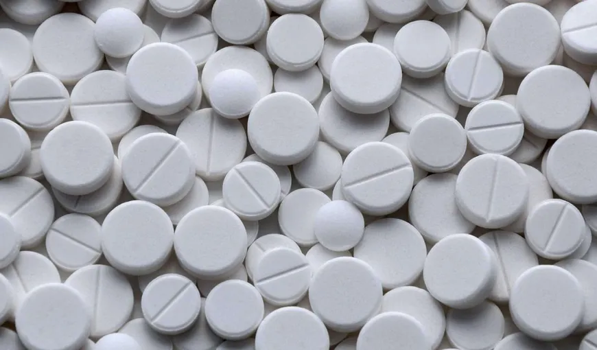 Aspirina nu este recomandată în tratarea bolnavilor de COVID-19. Ce efecte are