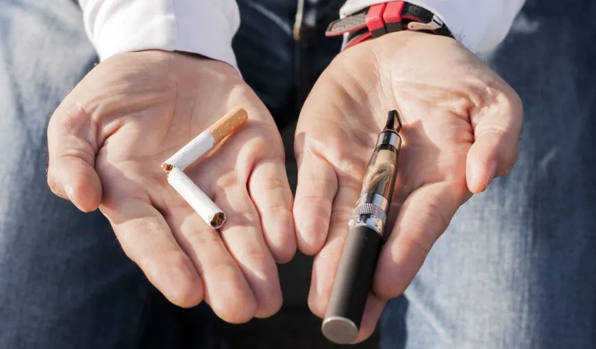 Mai mulți oameni de știință cer Comisiei Europene să evalueze riscul țigărilor electronice față de țigările tradiționale