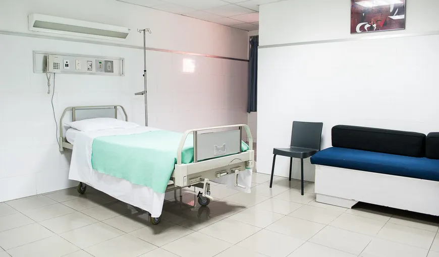 Schimbări importante de la 1 iulie. Românii care vor să se interneze într-un spital privat vor împărţi cheltuielile cu statul