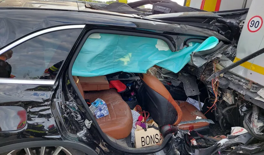 Accident mortal pe autostrada Bucureşti – Piteşti. Şoferul Mercedes-ului făcut PRAF a ieşit singur din maşină FOTO&VIDEO