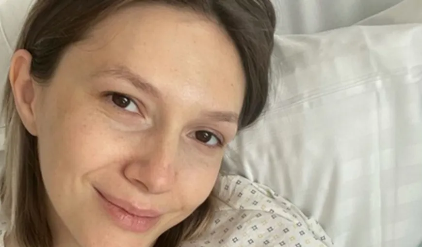 Adela Popescu, dezvăluiri despre chinul de la a treia naştere. „Imploram pentru încă puțină anestezie. Mă rugam și urlam”