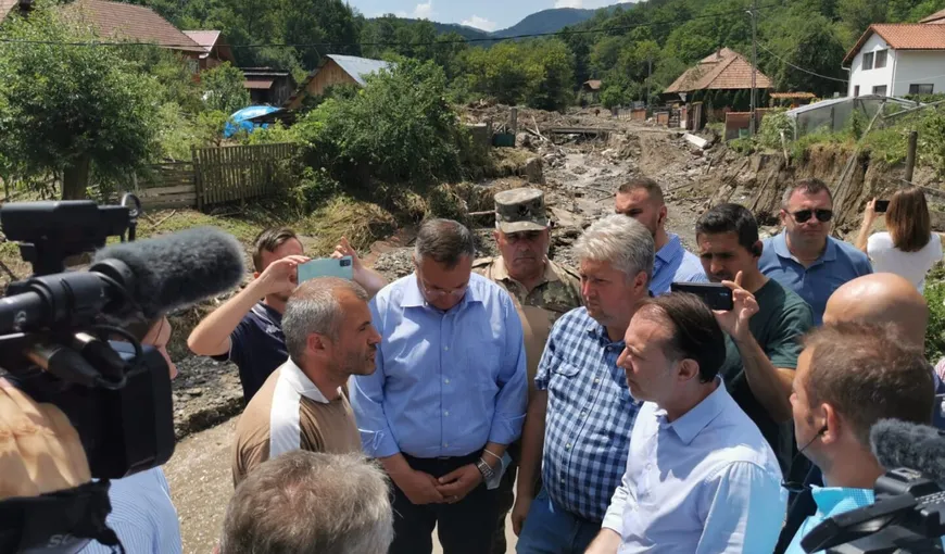 Florin Cîţu promite ajutoare oamenilor afectaţi de inundaţiile din Alba. „Vor fi oferite sume fixe de bani”
