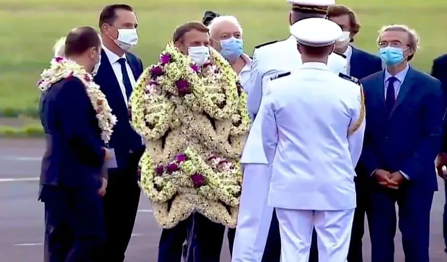 Vizită unică a lui Emmanuel Macron în Insulele Marchize. Preşedintele francez, întâmpinat cu o ceremonie surprinzătoare! – VIDEO