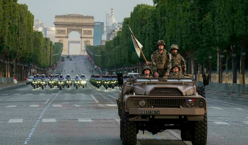 14 Iulie, Ziua Franţei. Paradă militară pe Champs-Elysées, în ciuda ameninţării cu tulpina Delta. VIDEO