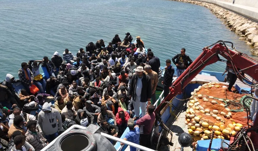 Cel puțin 57 de migranți s-au înecat, luni, în Marea Mediterană